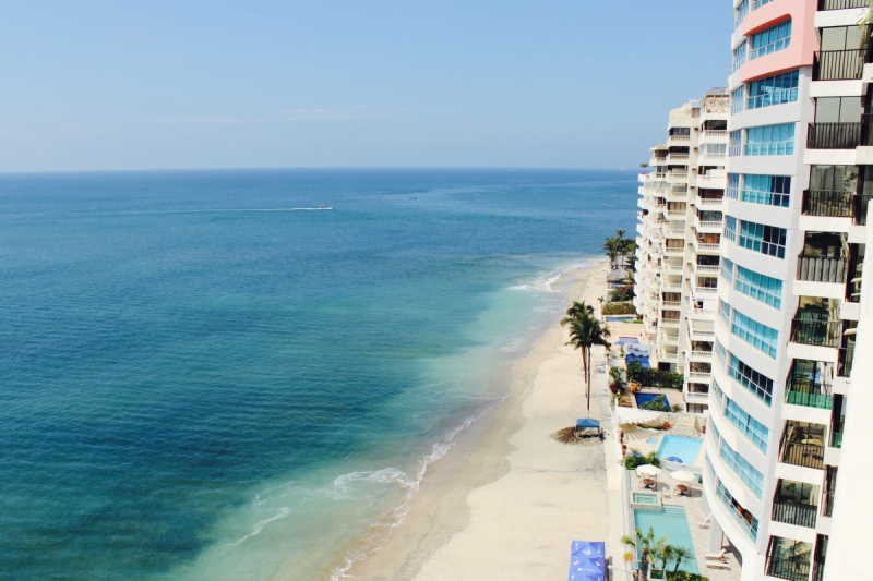 chambre-hote-LUCERAM-min_beach_ocean_shore_hotel_palm_tree-33726